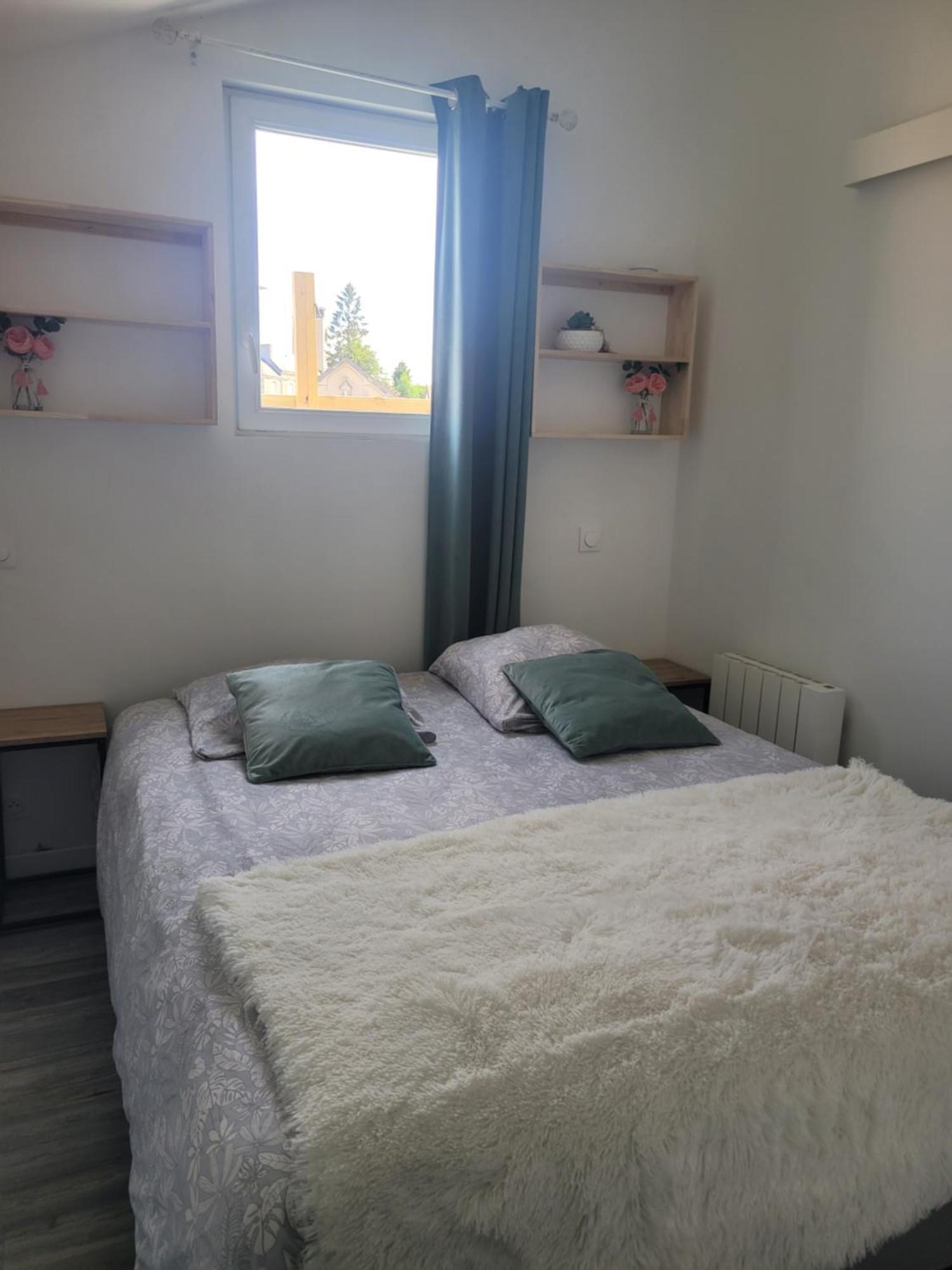 Hotel Le loft à Saint-Pierre-Montlimart Extérieur photo